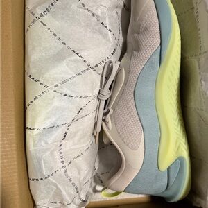 RAD One V-2 men’s 13 BNIB